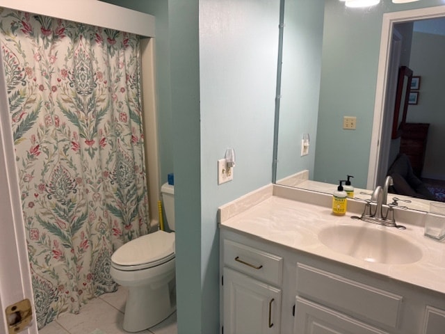 Upstairs Bath - 21 Lake Forest Dr