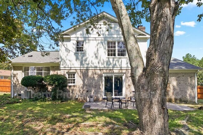 Building Photo - 5406 Leesburg Ct