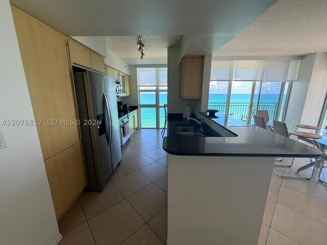 Building Photo - 2080 S Ocean Dr