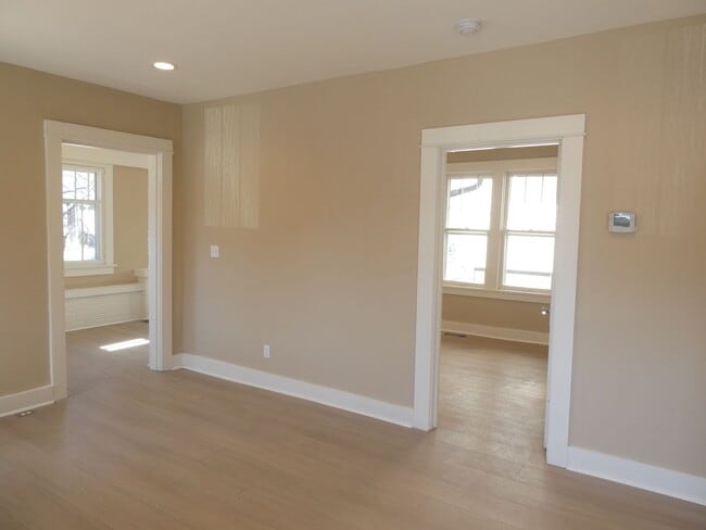 Building Photo - 2 Bed 1.5 Bath House near Boone Hospital