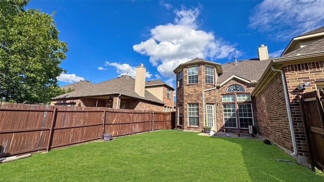 Building Photo - 2126 Hunt Club Trail