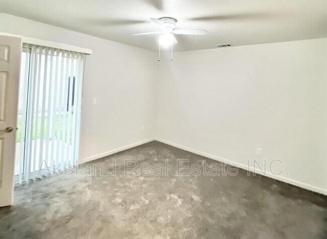 Building Photo - 445 Pearl Pl