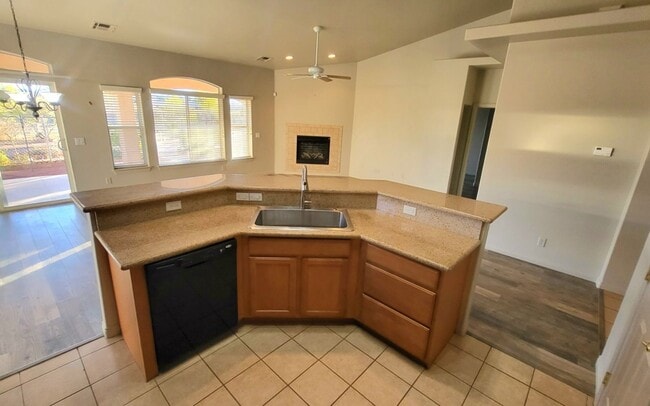 Building Photo - 1101 Bourbon St