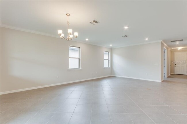 Dining room - 249 Calmar Way