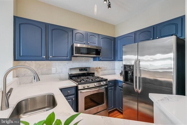 Building Photo - 21800 Flanders Ct