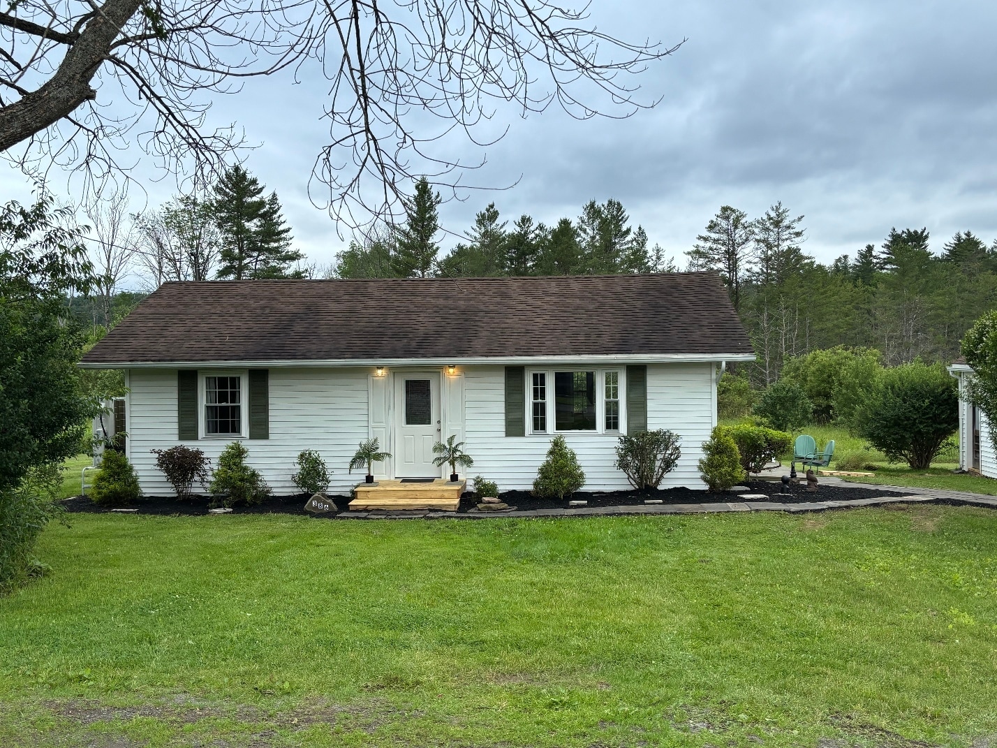 Building Photo - 386 White Store Rd