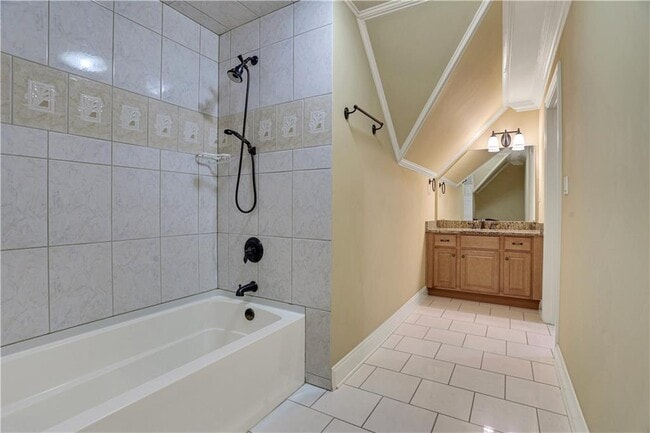 Building Photo - 6295 Windward Pkwy