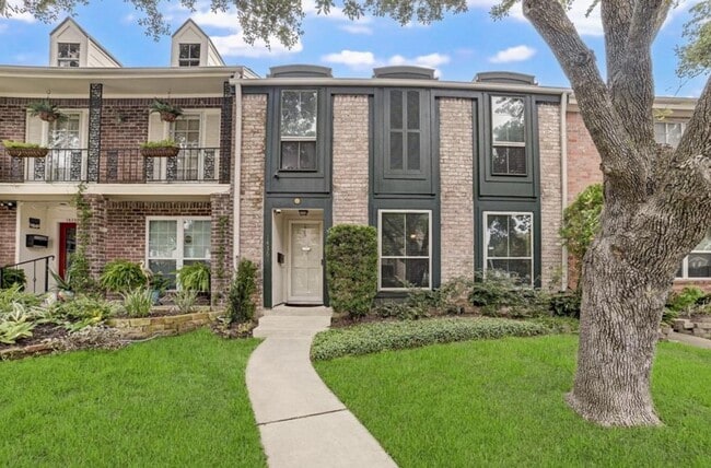 Primary Photo - 14361 Misty Meadow Ln