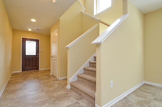 Building Photo - 4235 Kendall Rock Ln