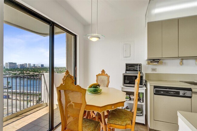 Building Photo - 1201 S Ocean Dr