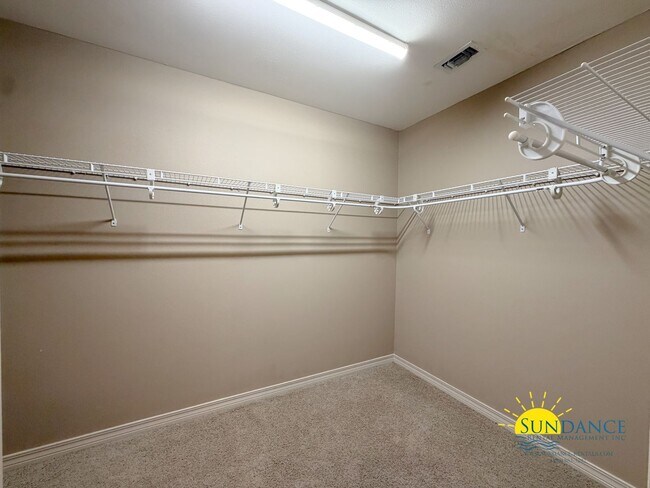 Building Photo - Charming 4BR Home in Fort Walton Beach Near Eglin AFB & Hurlburt Field!