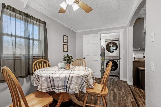 Building Photo - COMING SOON: Fully Furnished Home in Webb City! 2/2 includes ALL appliances, ALL utilities/pest c...