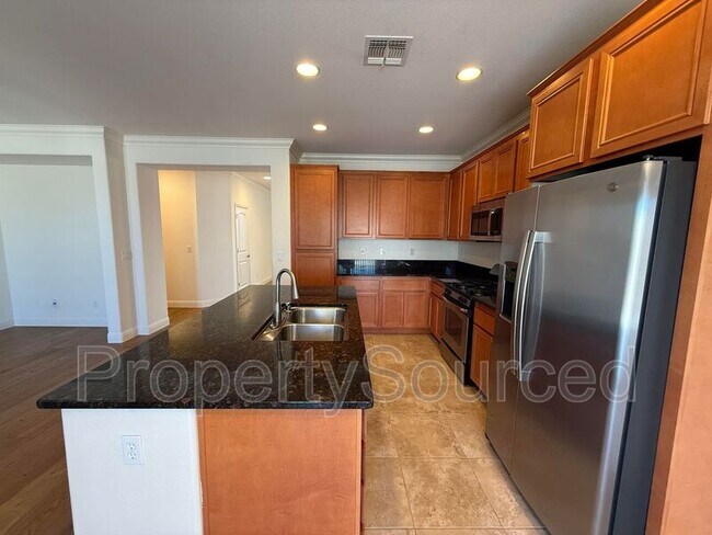 Building Photo - 333 Catmint St