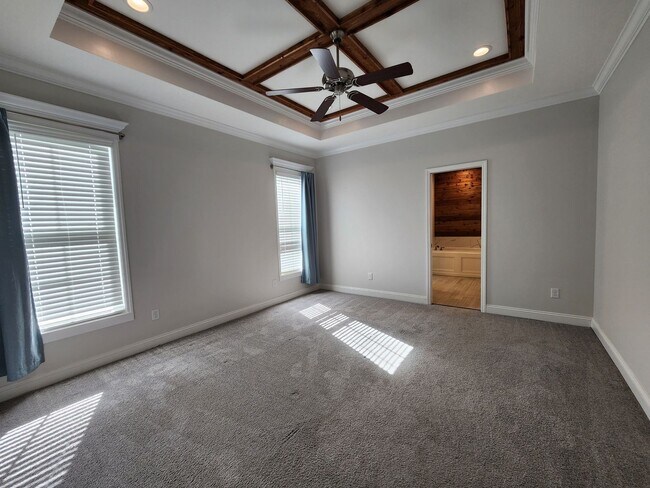 Building Photo - Charming 4-Bedroom Home with Modern Finishes in Hahira, GA - Lawn Care Included