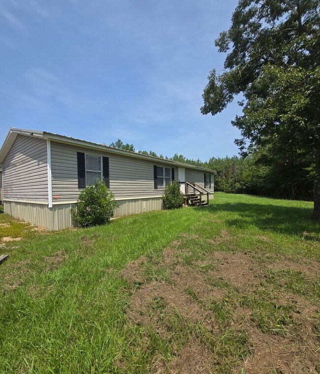 Building Photo - 711 Wellington Rd