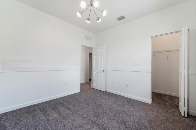 Building Photo - 128 SW 128th Pl