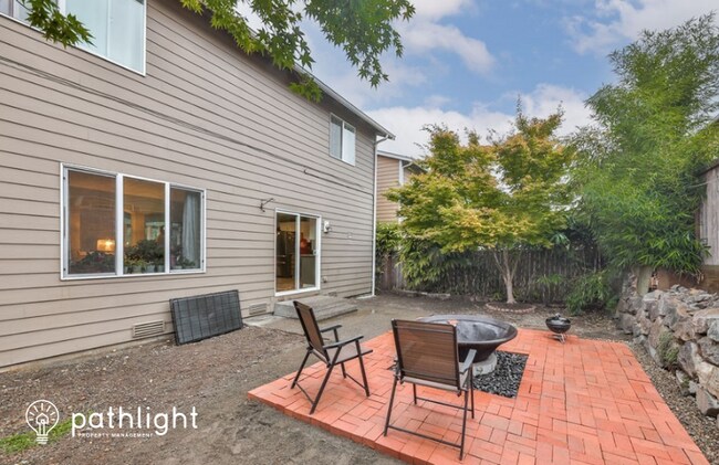 Building Photo - 18223 72nd Ave E