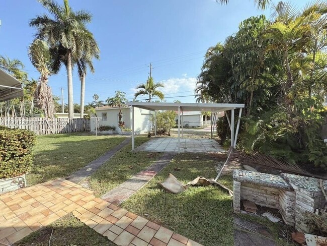 Building Photo - 926 Polk St