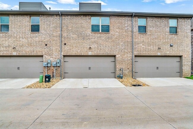 Building Photo - 2723 Vista Park Ln