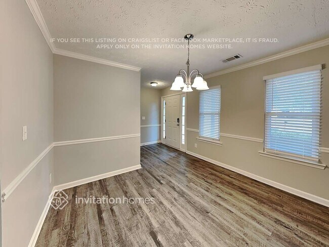 Building Photo - 2514 Plymouth Way