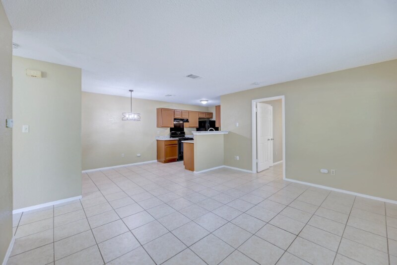 Building Photo - 12302 Dellrey Dr
