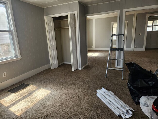 Building Photo - Par 2