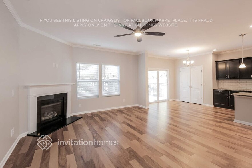 Building Photo - 14736 Glenduff Place