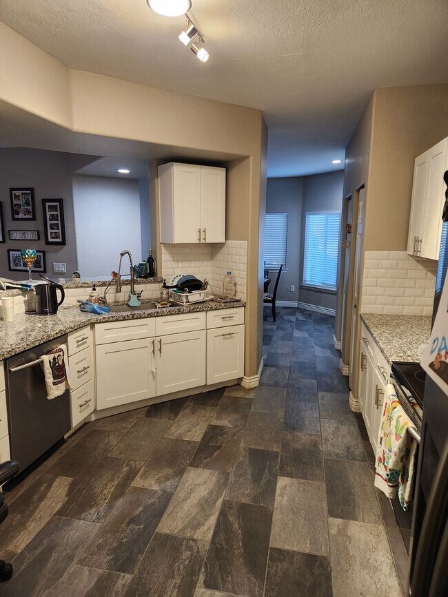 Building Photo - 2bd 2ba Condo in Awatukee