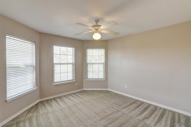 Building Photo - 2334 Mystic Star Dr