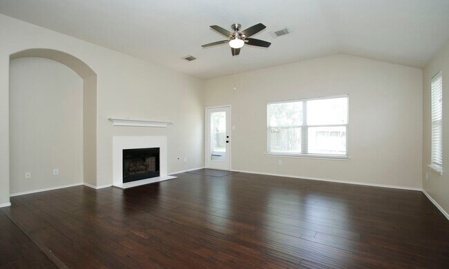 Building Photo - 8730 Cedar Walk Dr