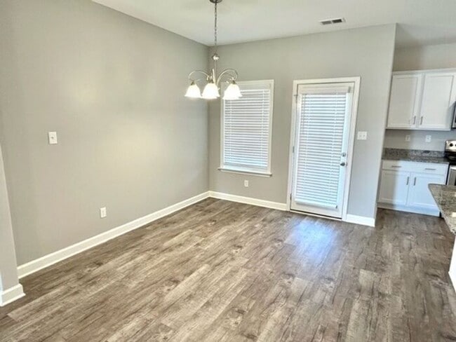 Building Photo - Now Leasing a 4-Bedroom 2.5 Bath Home in M...