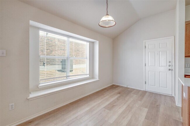 Building Photo - 1538 Haynie Bend