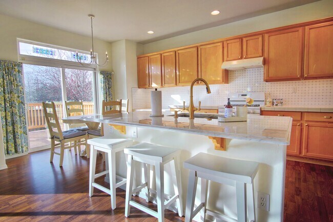 Building Photo - 2727 Crater Ln