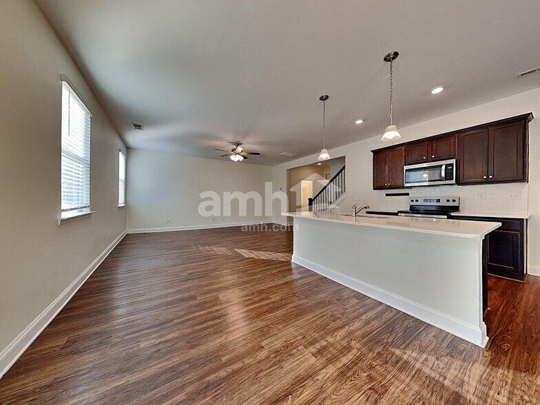 Building Photo - 1204 Bethany Dallas Dr