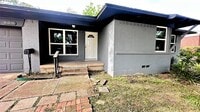 Building Photo - 809 E Celeste Dr