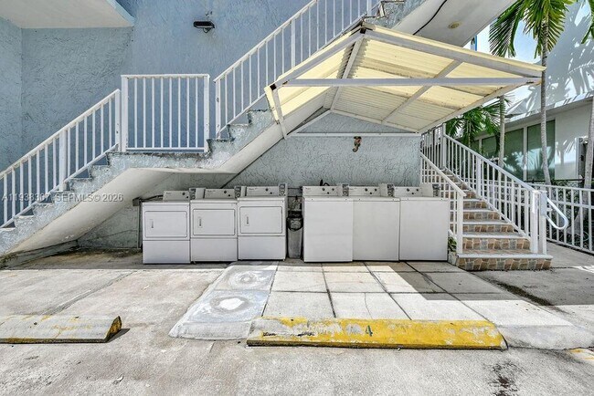 Building Photo - 1409 Euclid Ave