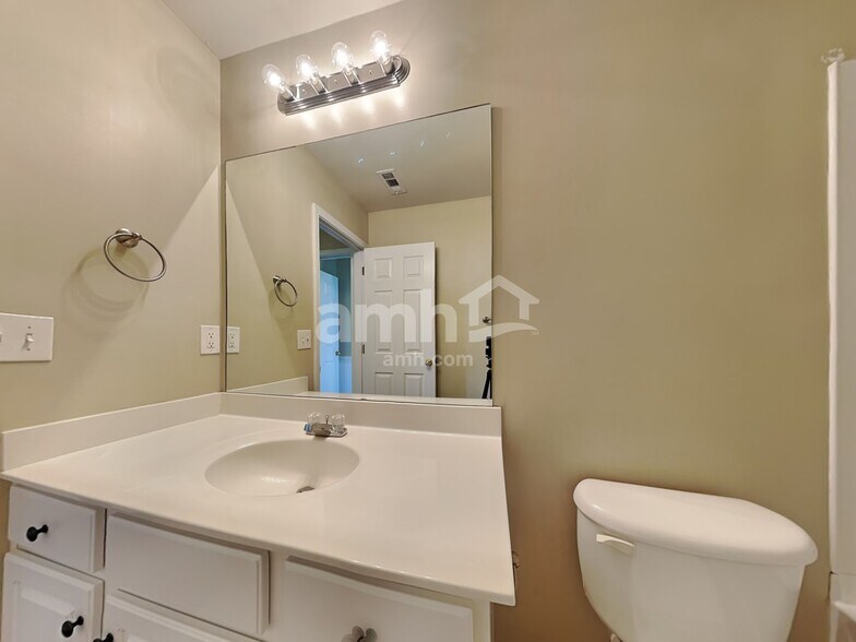 Building Photo - 4 Byswick Ct