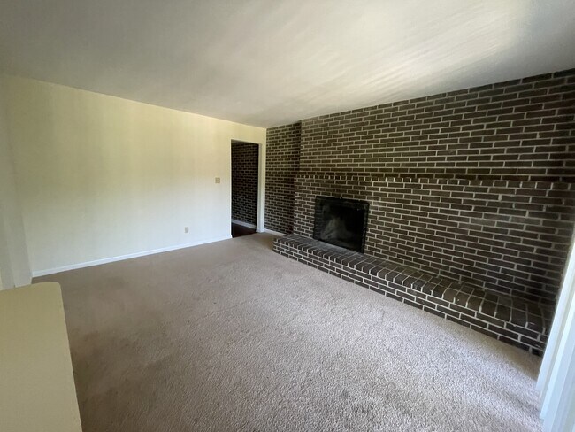 Building Photo - 101 Harvest Dr