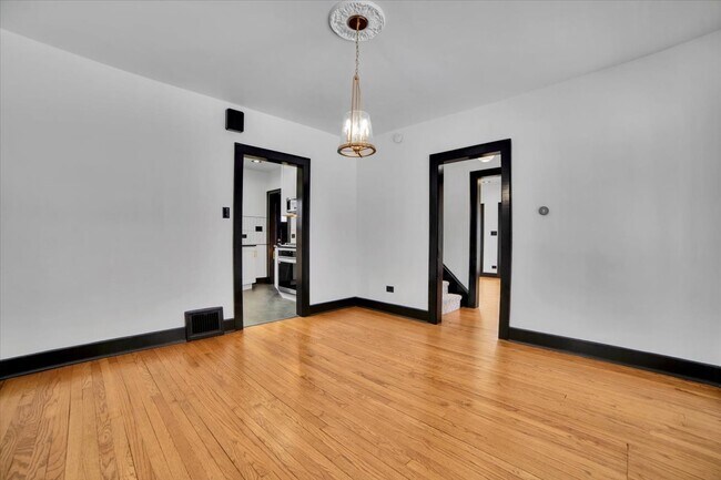 Building Photo - 4941 Montgomery Ave