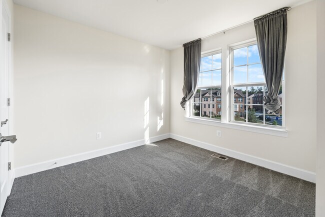 Building Photo - 2962 Chalkstone Pl