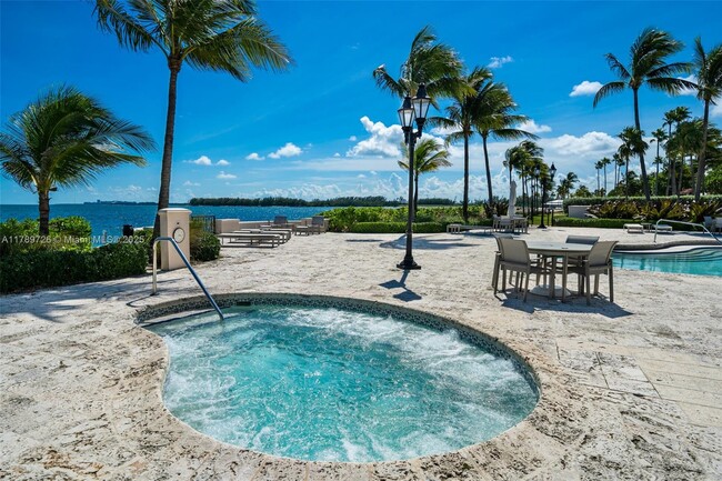 Building Photo - 19227 Fisher Island Dr