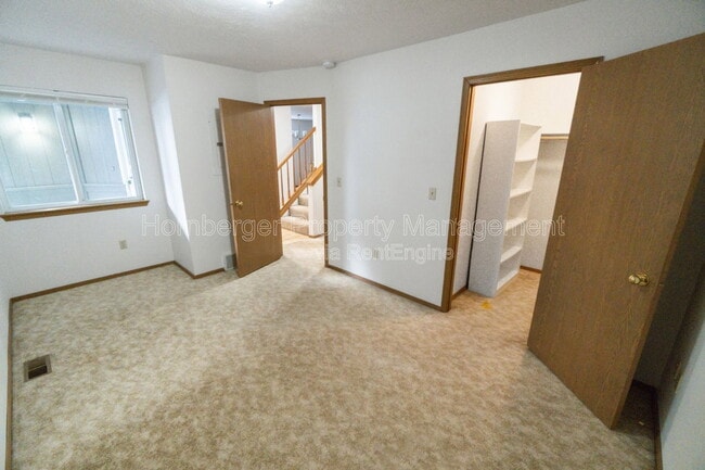 Building Photo - 1603 E 33rd Ave