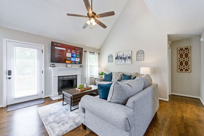 Building Photo - 13 Windfield Dr