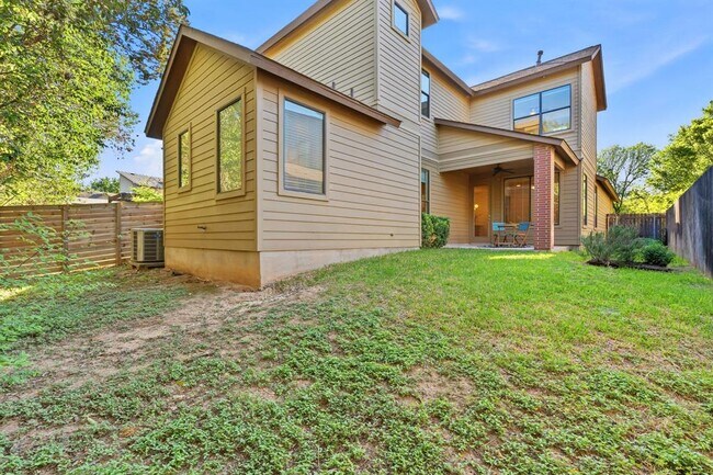 Building Photo - 2911 Corbin Ln