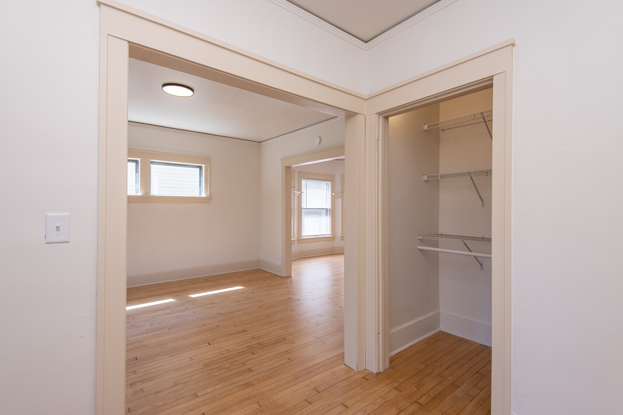 Entryway - 2415 N Murray Ave