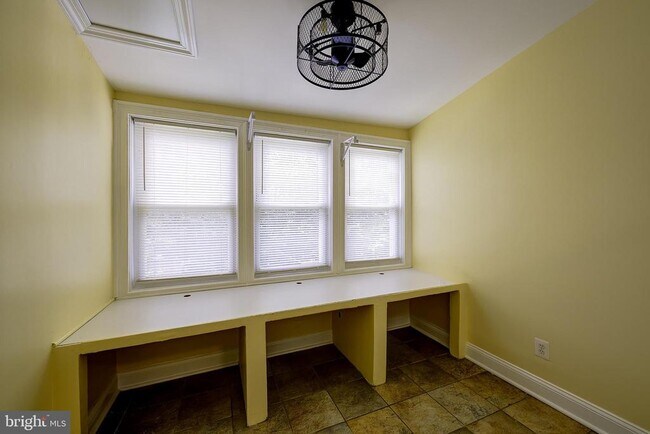 Building Photo - 5518 13th St NW