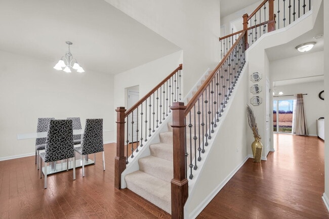 Building Photo - 4255 Fraser Cir