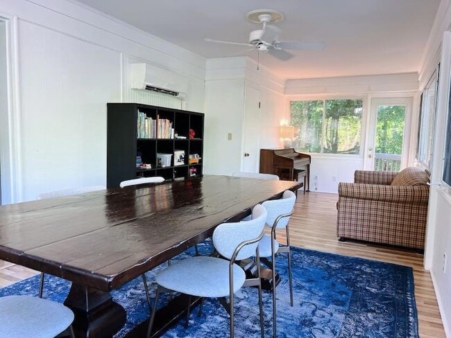 Building Photo - 5885 9th Rd N