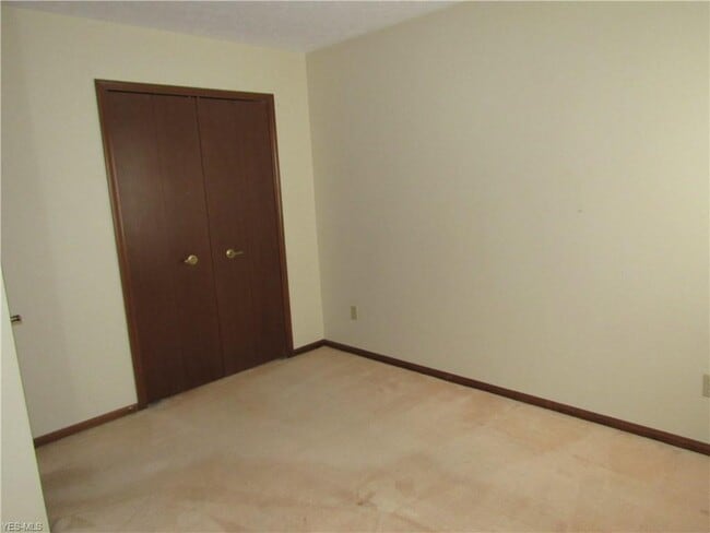 Building Photo - 26929 Heatherwood Cir