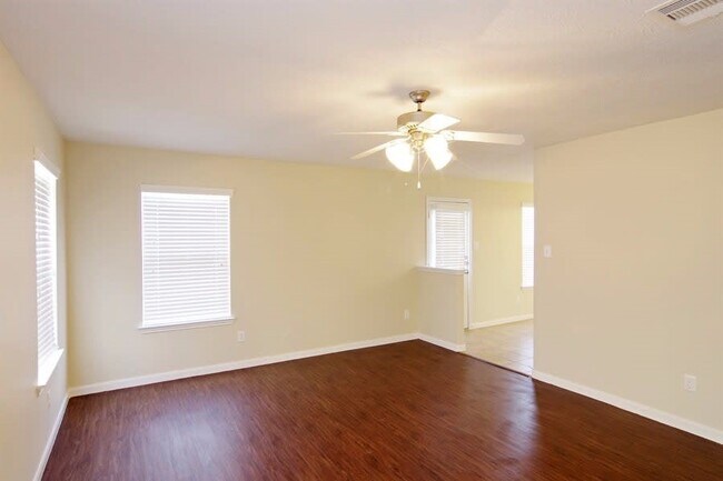 Building Photo - 12707 Claradeen Ct
